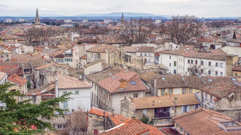 Un duplex à 200 000 euros rue Favart mis en vente à Avignon