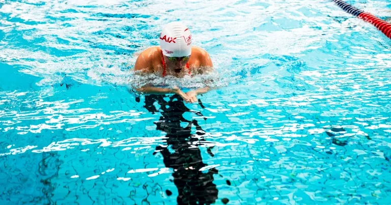 À Brest, l’achat en ligne des billets de piscine bloque