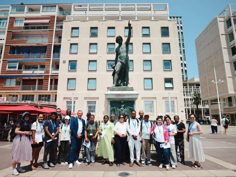 À Toulon, les nouveaux arrivants découvrent leurs démarches