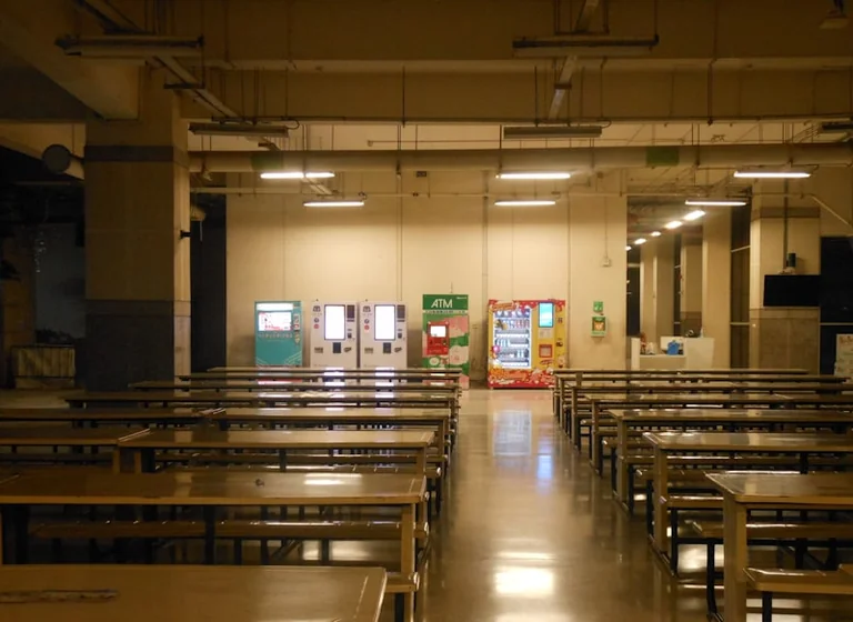 Parents à Marseille : la cantine se règle dès maintenant: les informations pratiques