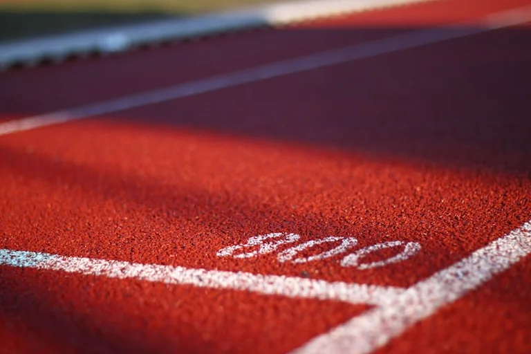 À Saint-Denis, une échéance pour reprendre le sport