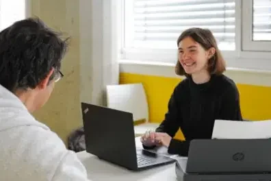 Bordeaux : un écrivain public gratuit pour vos démarches