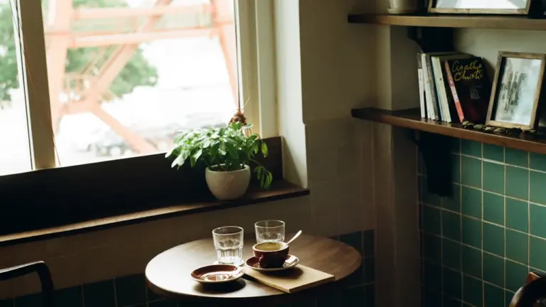 Café sophro à Dinan : une pause mensuelle à 1 €: ce qu’il faut retenir