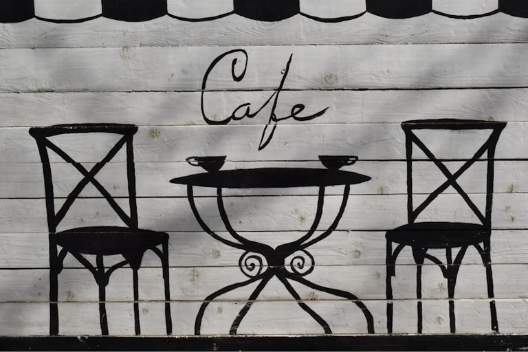 Café sophro à Dinan : une pause mensuelle à 1 €: ce qu'il faut retenir