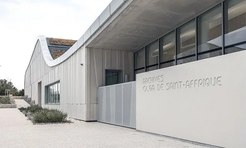Plongée dans l'histoire de La Rochelle : les archives s'ouvrent