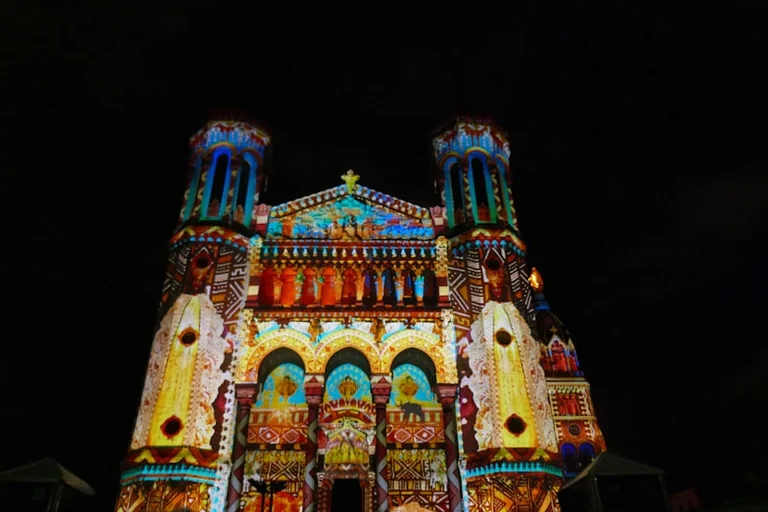 Orléans : le spectacle son et lumière revient à la cathédrale: ce qu'il faut retenir