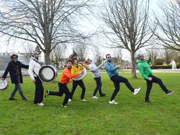 Take It Easy Brass Band gratuit à Caen le 27 août
