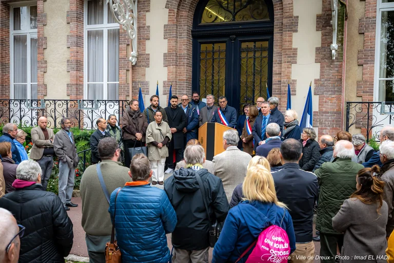 À Dreux, un rassemblement républicain après les violences